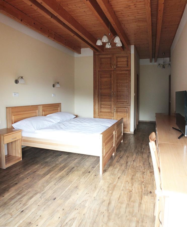 Hotel Orix Яхимов Экстерьер фото